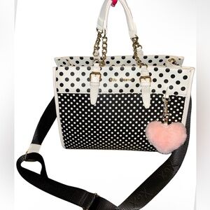 BETSEY JOHNSON BLACK & WHITE POLKA DOTS SATCHEL W/ FUZZY PINK HEART CHARM NWT